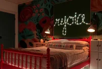 Create Glowing Wall Art