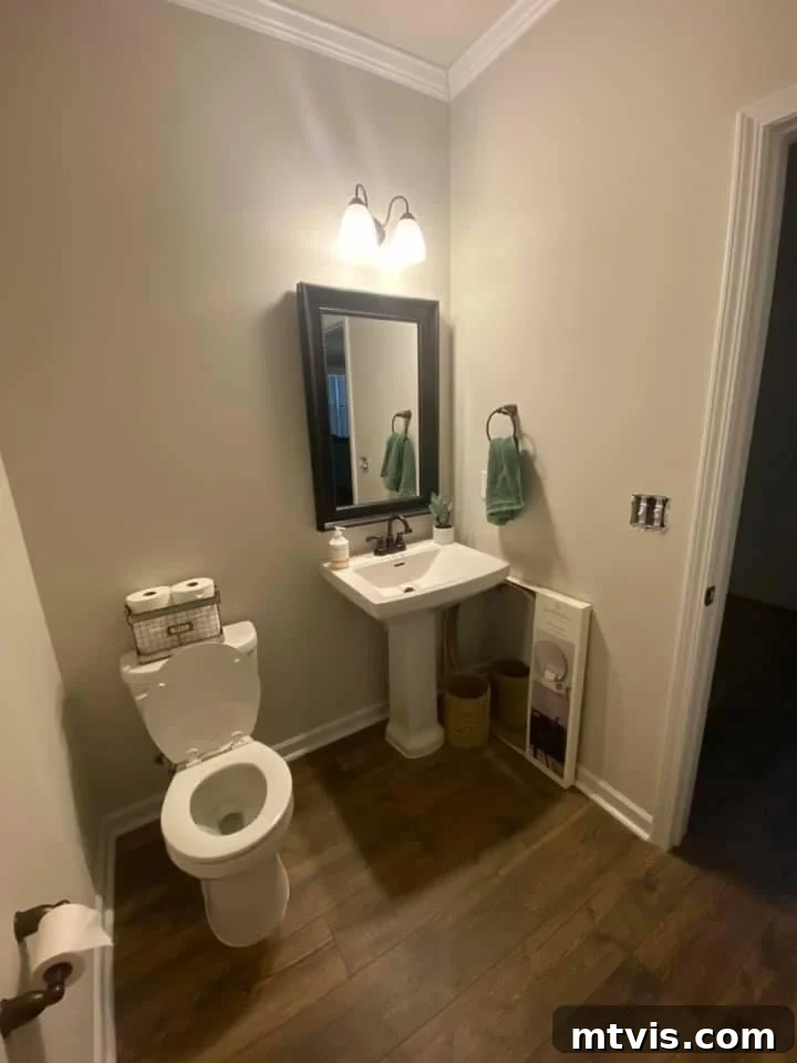 Designer in a Binder: Customer Success Stories 4 Before photo of Brooke's plain bathroom